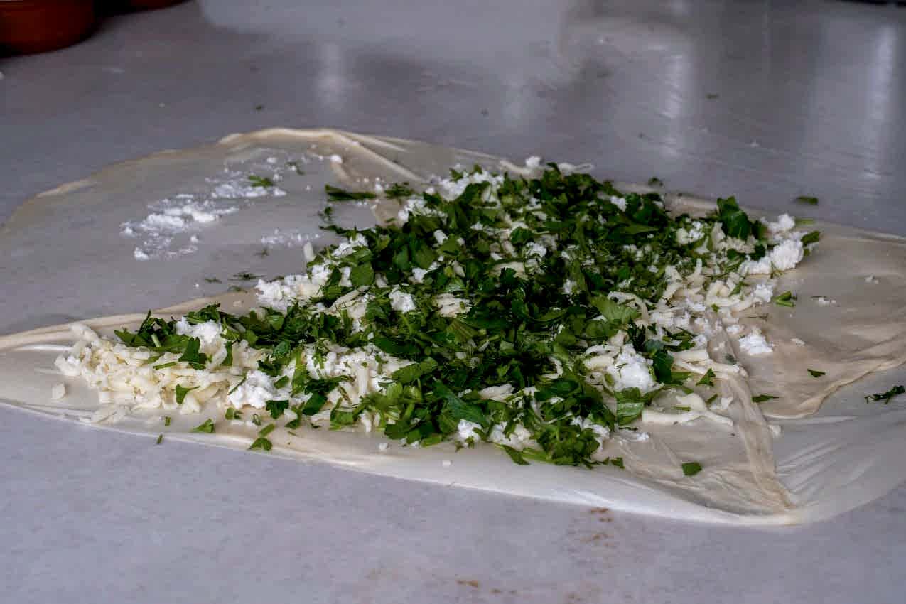 Otlu Peynirli Antalya Fıtır Börek